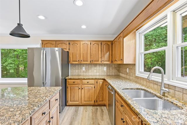 561 Briarwood Lane, Lancaster, SC 29720