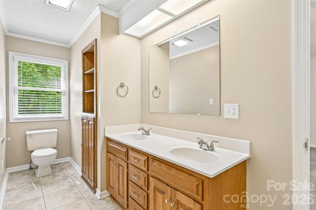 561 Briarwood Lane, Lancaster, SC 29720