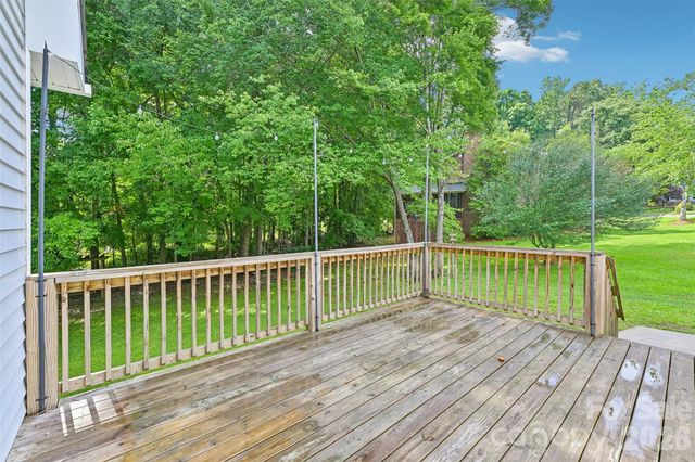561 Briarwood Lane, Lancaster, SC 29720