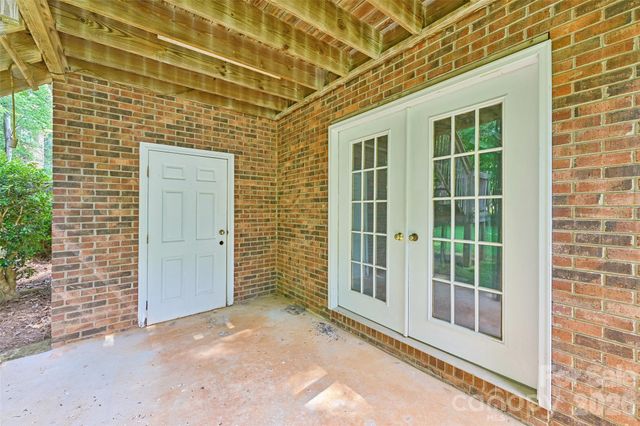 561 Briarwood Lane, Lancaster, SC 29720