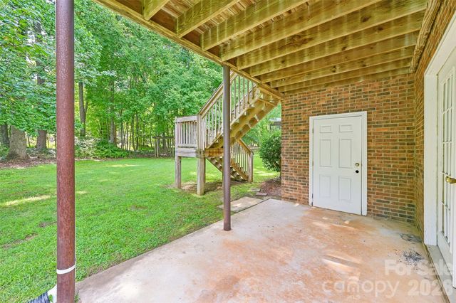 561 Briarwood Lane, Lancaster, SC 29720