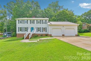 561 Briarwood Lane, Lancaster, SC 29720