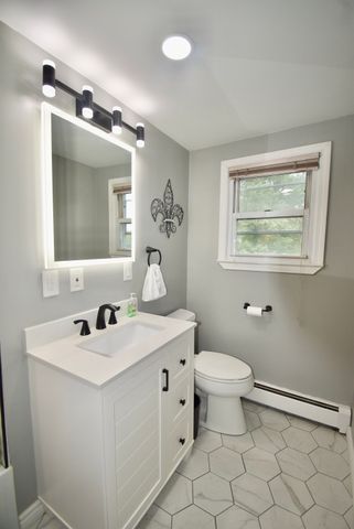 67 Andover St, Peabody, MA 01960