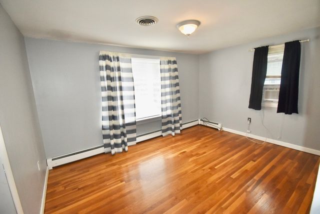 67 Andover St, Peabody, MA 01960