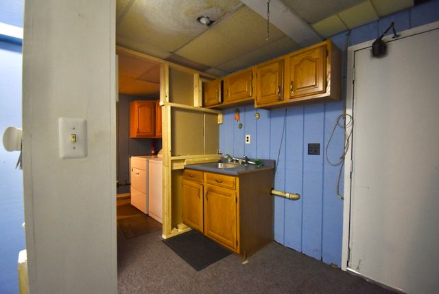 67 Andover St, Peabody, MA 01960