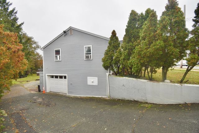 67 Andover St, Peabody, MA 01960