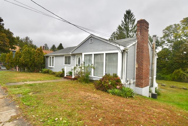 67 Andover St, Peabody, MA 01960