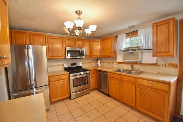 67 Andover St, Peabody, MA 01960