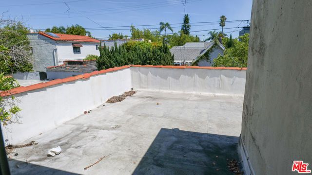 110 N Elm Drive, Beverly Hills, CA 90210