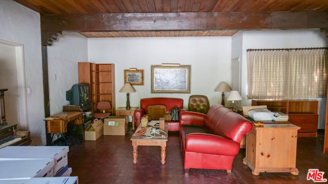 110 N Elm Drive, Beverly Hills, CA 90210