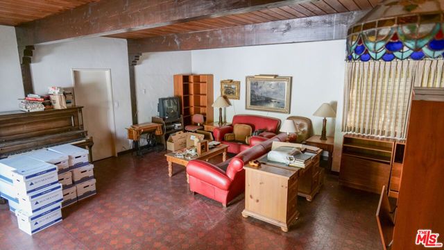 110 N Elm Drive, Beverly Hills, CA 90210