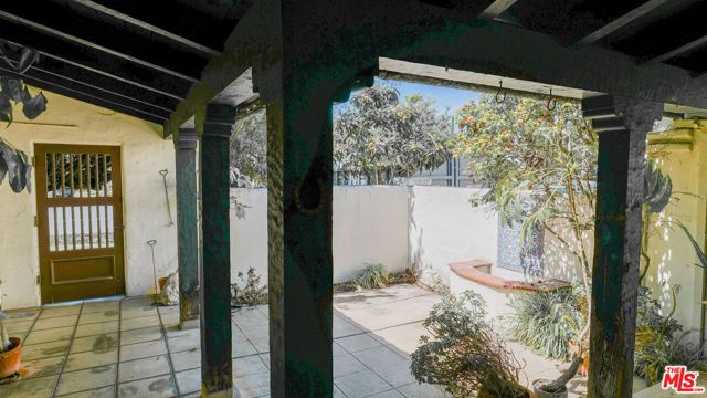 110 N Elm Drive, Beverly Hills, CA 90210