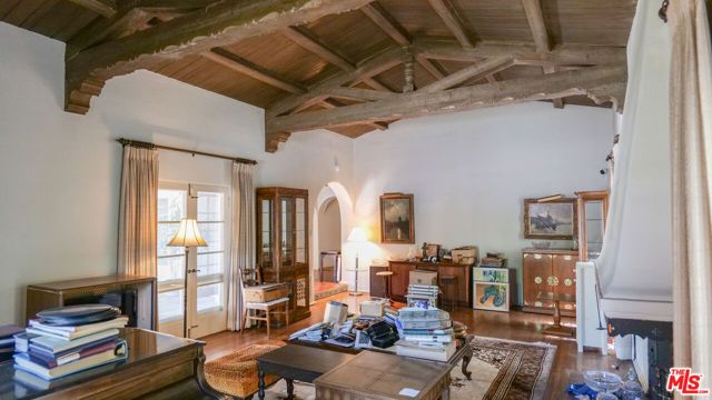 110 N Elm Drive, Beverly Hills, CA 90210