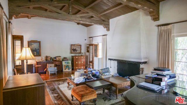 110 N Elm Drive, Beverly Hills, CA 90210