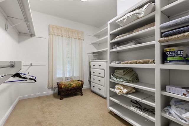 1700 N Applebury Drive, Fayetteville, AR 72701
