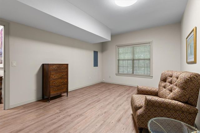 1700 N Applebury Drive, Fayetteville, AR 72701