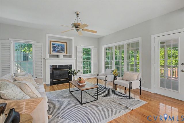 9366 Summer Oak Dr, Mechanicsville, VA 23116