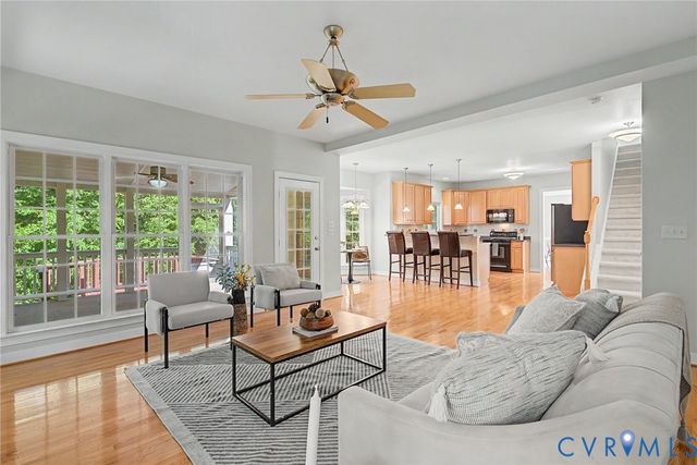 9366 Summer Oak Dr, Mechanicsville, VA 23116