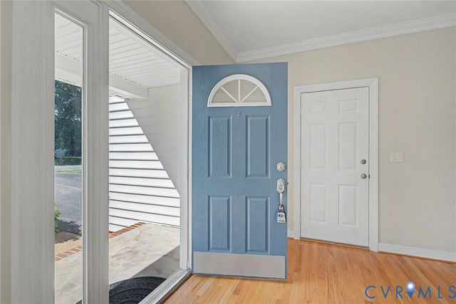 9366 Summer Oak Dr, Mechanicsville, VA 23116