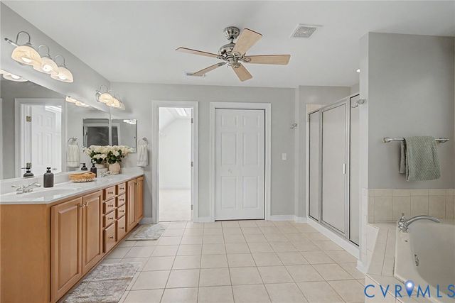9366 Summer Oak Dr, Mechanicsville, VA 23116