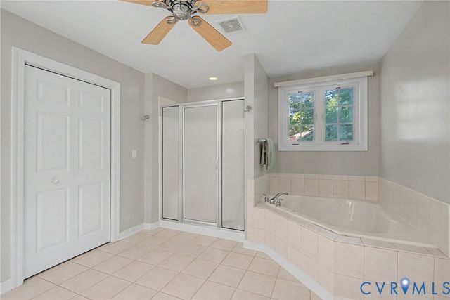 9366 Summer Oak Dr, Mechanicsville, VA 23116