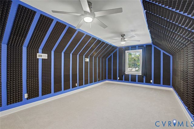 9366 Summer Oak Dr, Mechanicsville, VA 23116