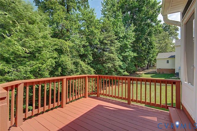 9366 Summer Oak Dr, Mechanicsville, VA 23116