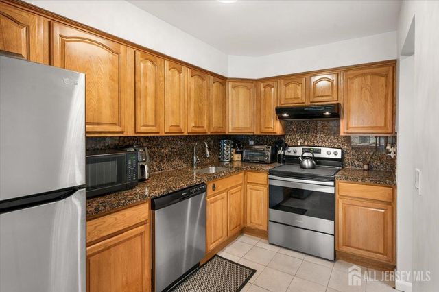 53 Ellen Heath Drive, Old Bridge, NJ 07747