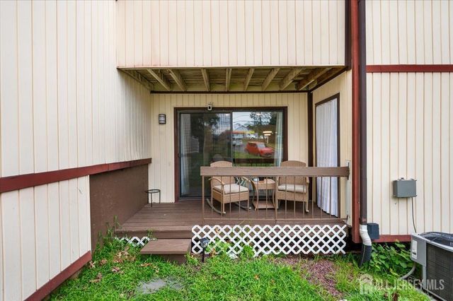 53 Ellen Heath Drive, Old Bridge, NJ 07747