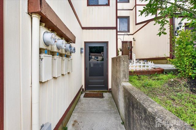 53 Ellen Heath Drive, Old Bridge, NJ 07747