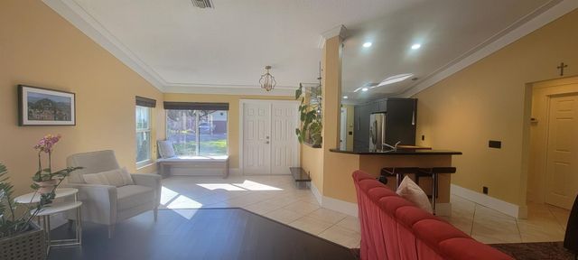 12555 SW 7th Place, Davie, FL 33325