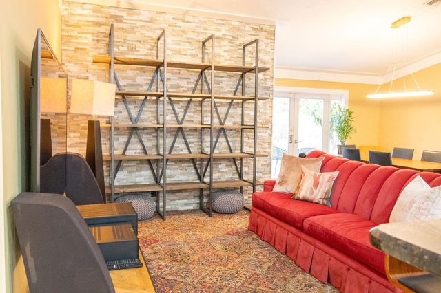 12555 SW 7th Place, Davie, FL 33325