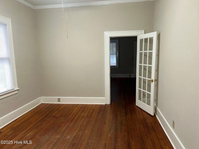 400 S Library Street, Greenville, NC 27858