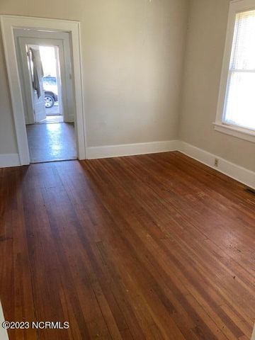 400 S Library Street, Greenville, NC 27858