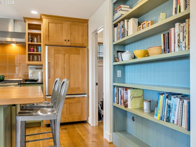 597 N MARION Ave, Gearhart, OR 97138