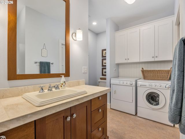 597 N MARION Ave, Gearhart, OR 97138