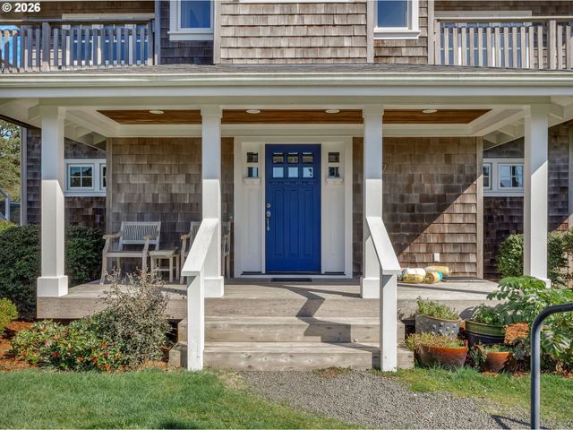 597 N MARION Ave, Gearhart, OR 97138