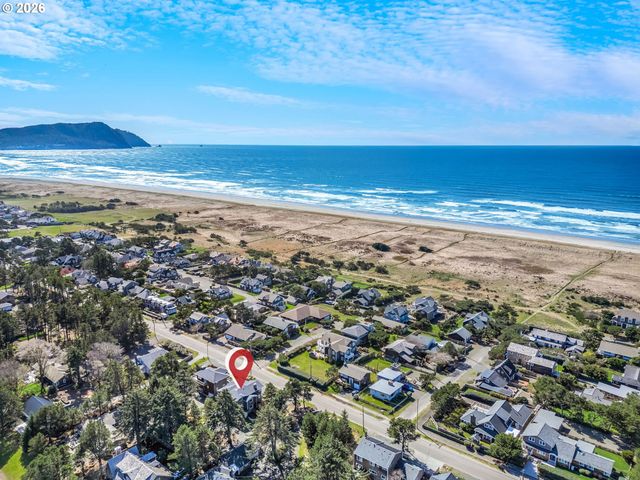 597 N MARION Ave, Gearhart, OR 97138