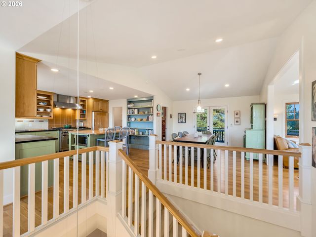 597 N MARION Ave, Gearhart, OR 97138