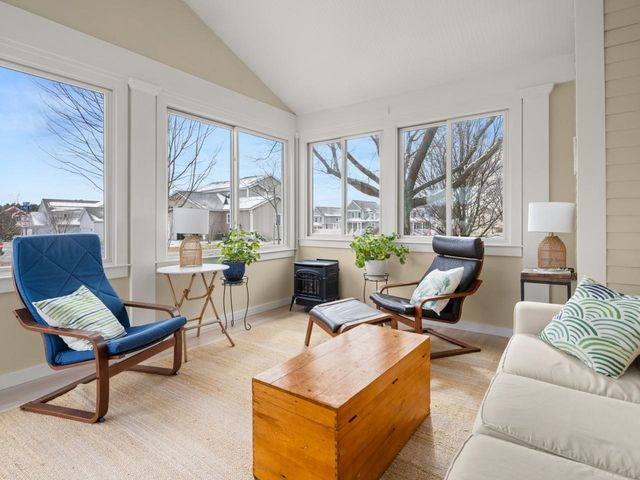 32 Dewey Place, South Burlington, VT 05403