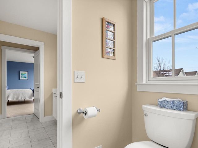 32 Dewey Place, South Burlington, VT 05403