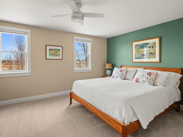 32 Dewey Place, South Burlington, VT 05403