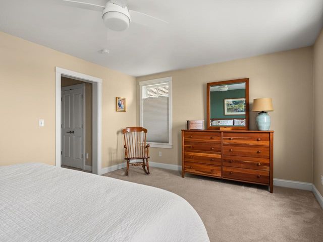 32 Dewey Place, South Burlington, VT 05403