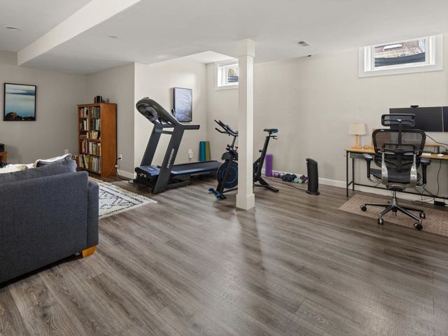 32 Dewey Place, South Burlington, VT 05403