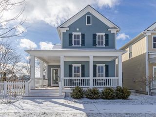 32 Dewey Place, South Burlington, VT 05403