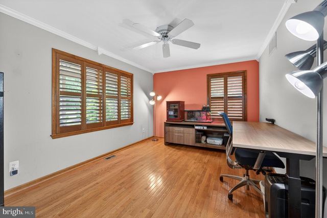 95 10TH ST, Marlton, NJ 08053