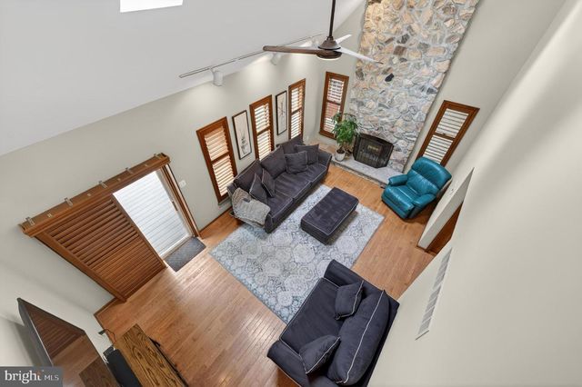 95 10TH ST, Marlton, NJ 08053