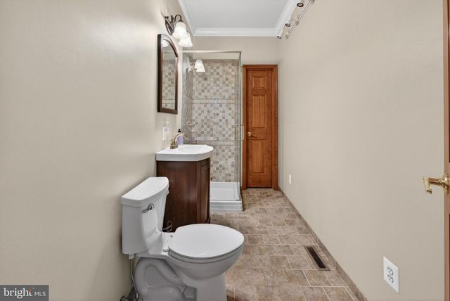 95 10TH ST, Marlton, NJ 08053