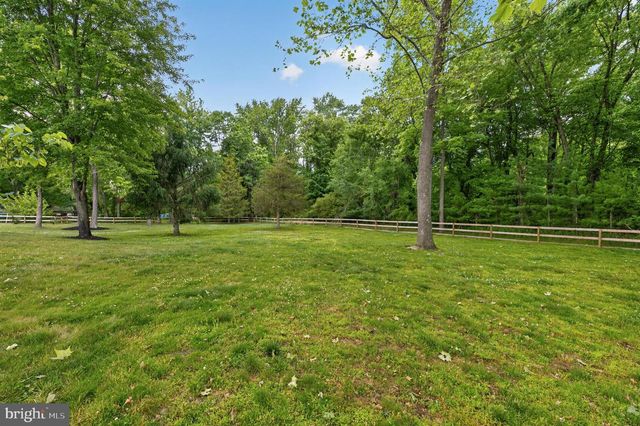 95 10TH ST, Marlton, NJ 08053