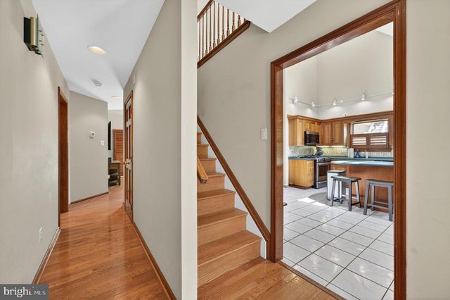 95 10TH ST, Marlton, NJ 08053